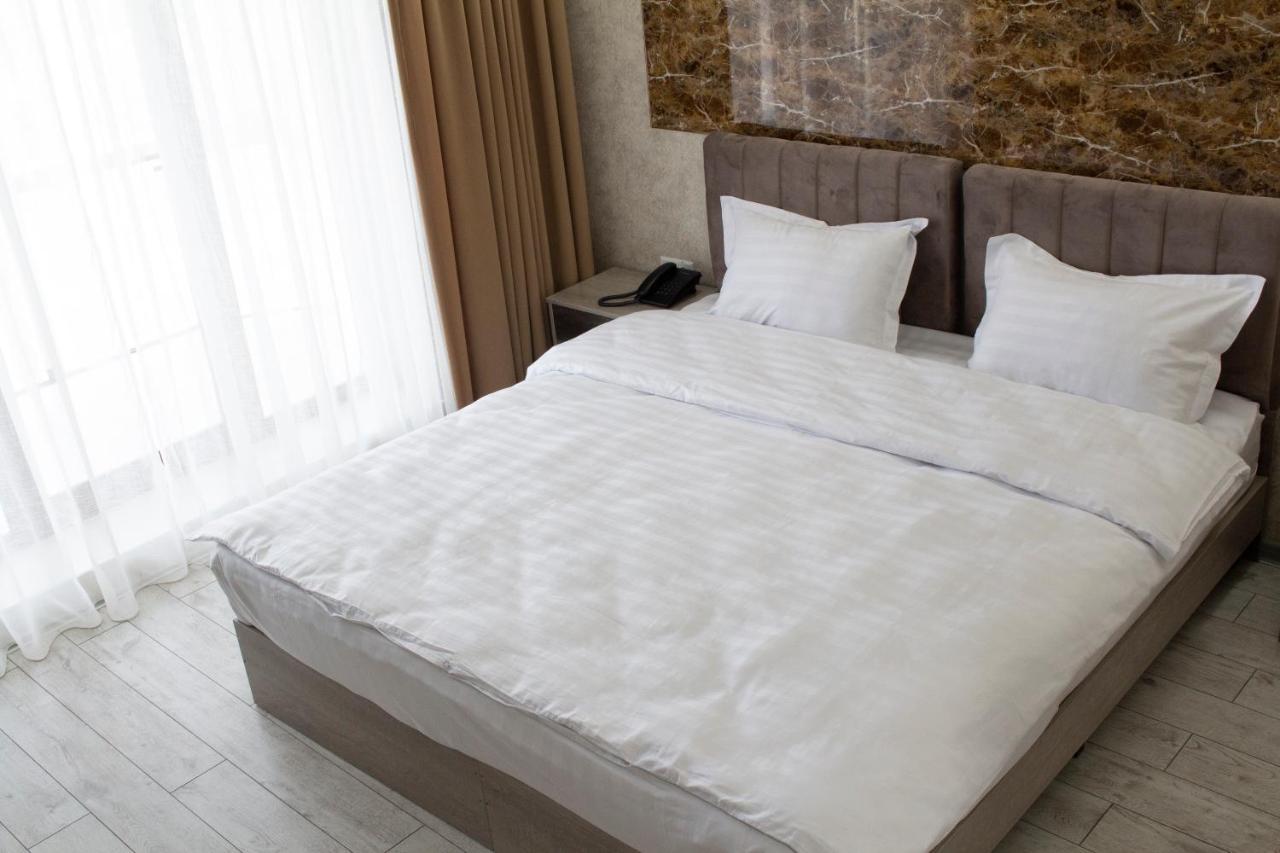 Artist Regenci Hotel Tasken Kültér fotó