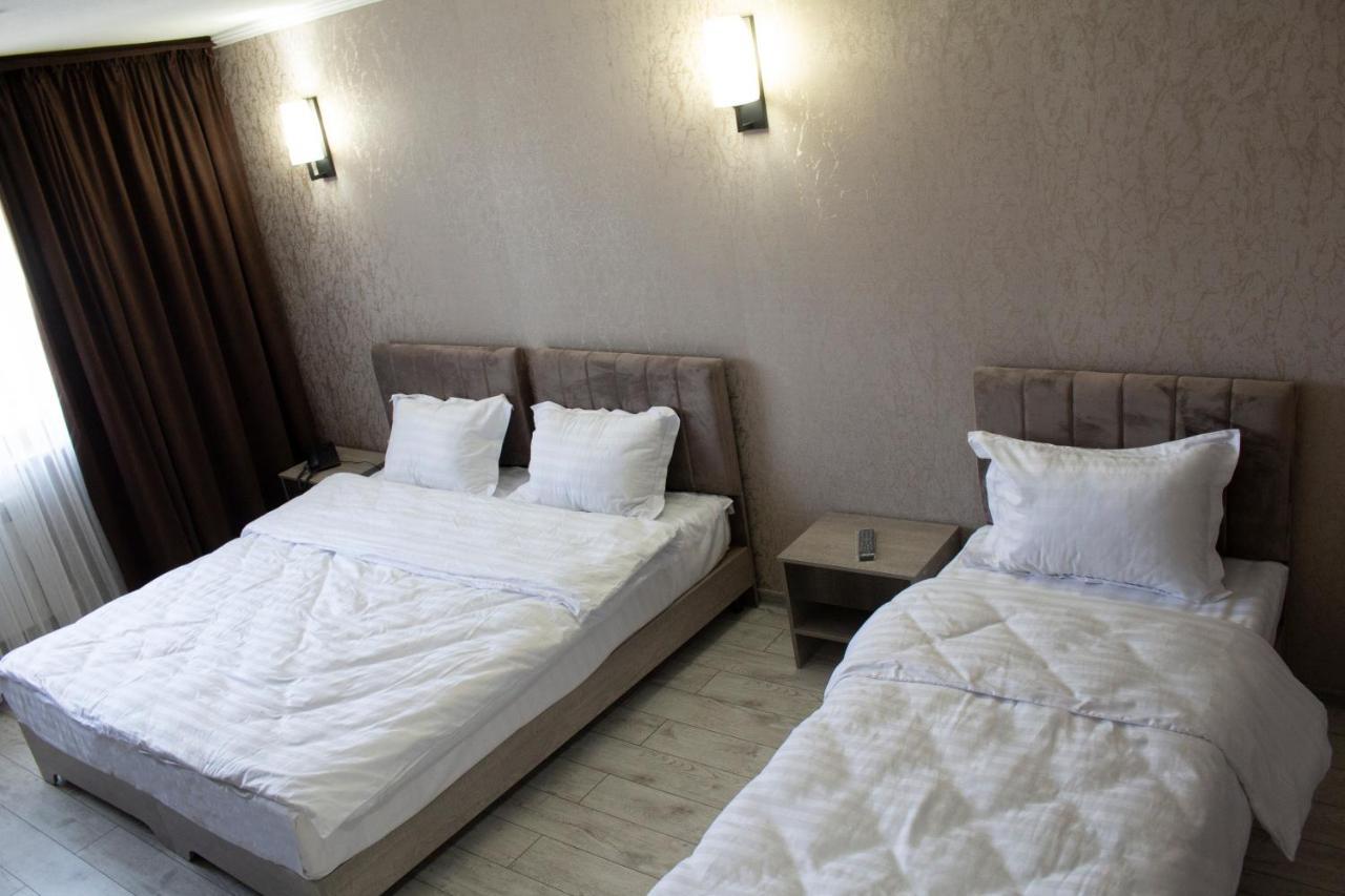 Artist Regenci Hotel Tasken Kültér fotó